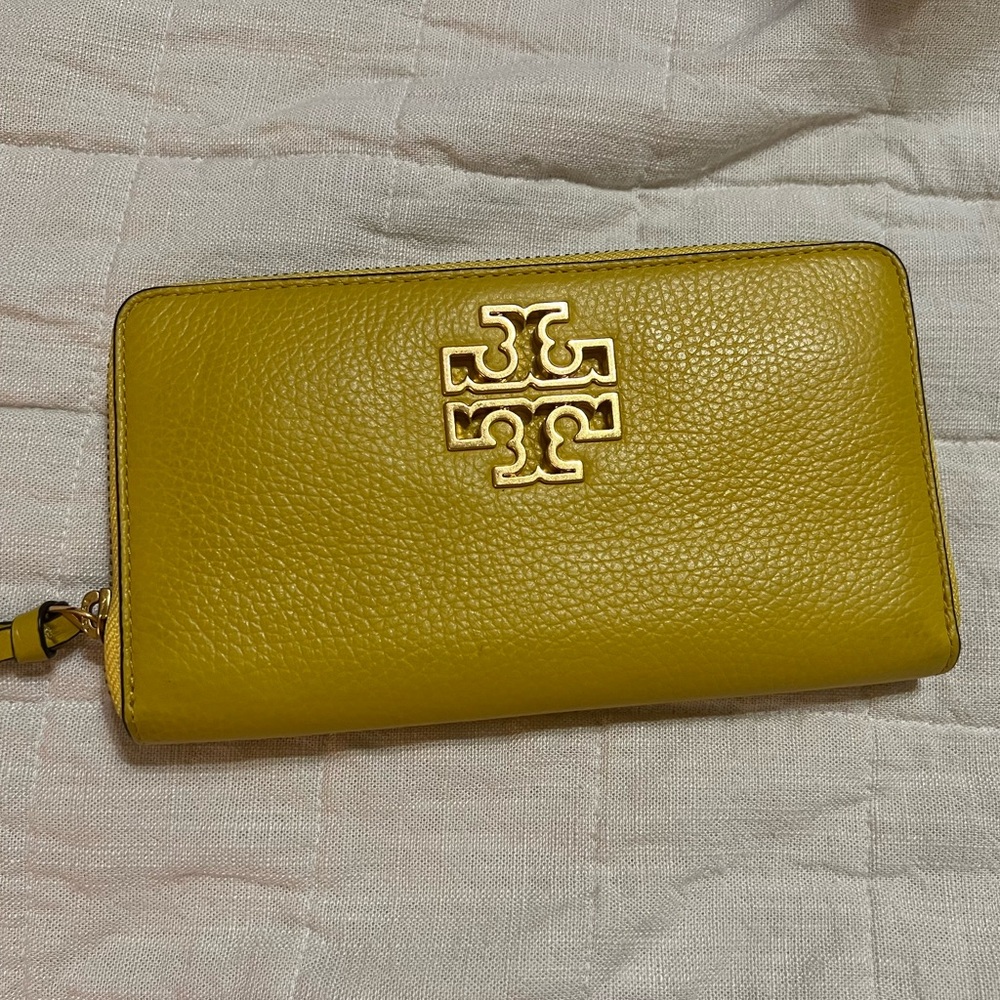 Tory Burch Yellow Leather Wallet